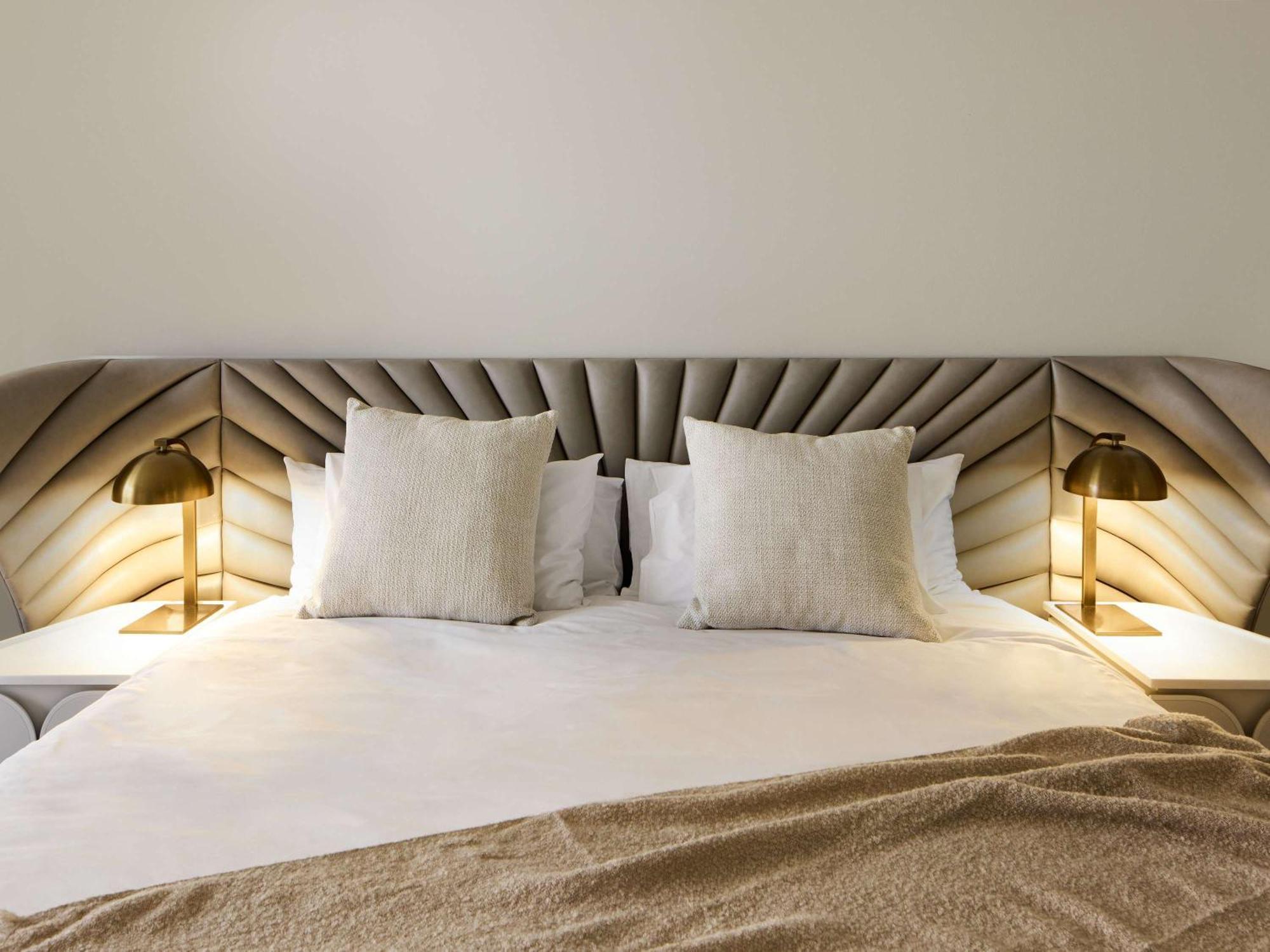 The Playford Adelaide - Mgallery Exterior photo A bed with a headboard